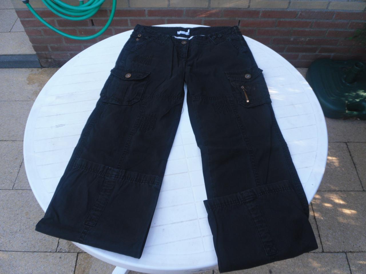 CARSBROEK W 36 L 38 [ M ]