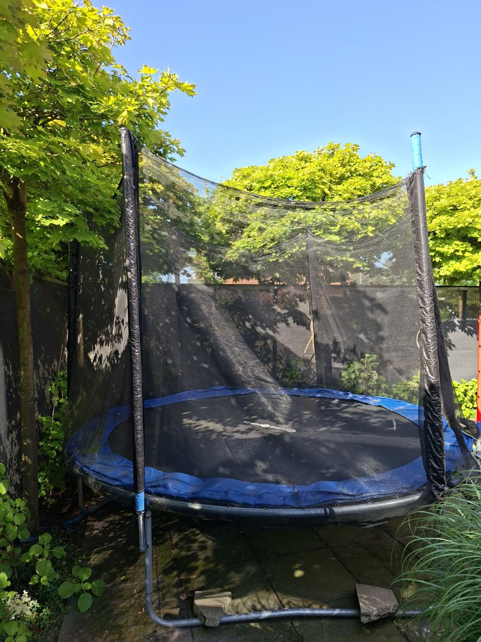 Trampoline