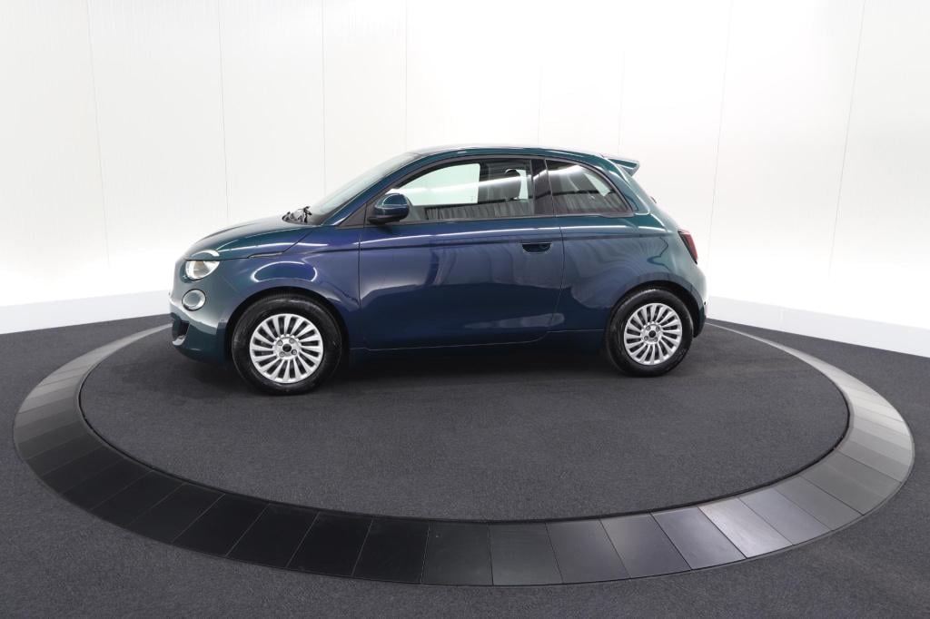 Fiat 500 urban 42 kwh | 96,9% soh | 3 fase laadfunctie | camera | apple car