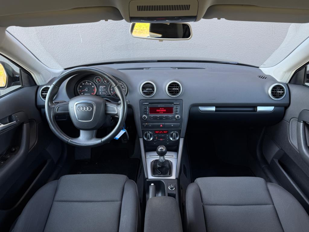 Audi A3 sportback 1.4 tfsi attraction