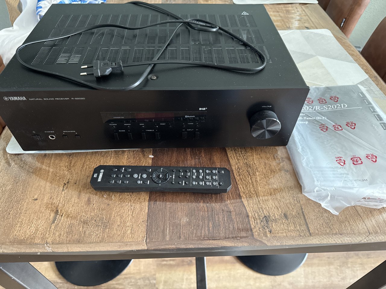 Yahama Reciever/DAB Radio R-S202(D) 2x 100WATT