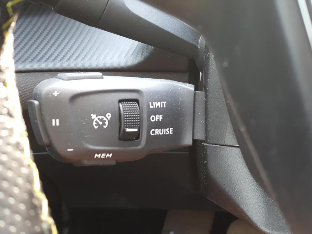 Peugeot 208 1.2 100pk gt alcantara bekleding | apple carplay & android auto