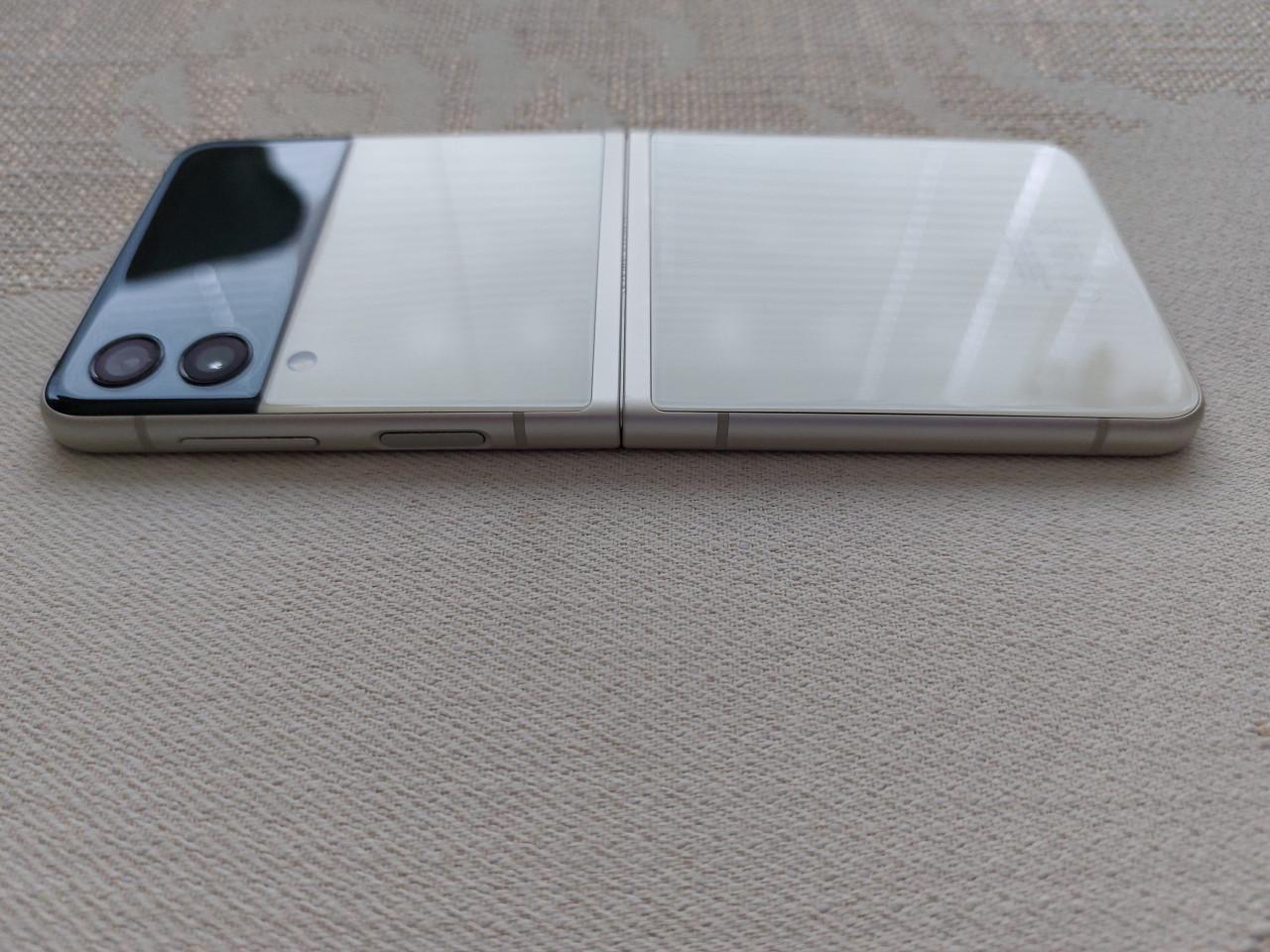 Galaxy Z Flip3 5G