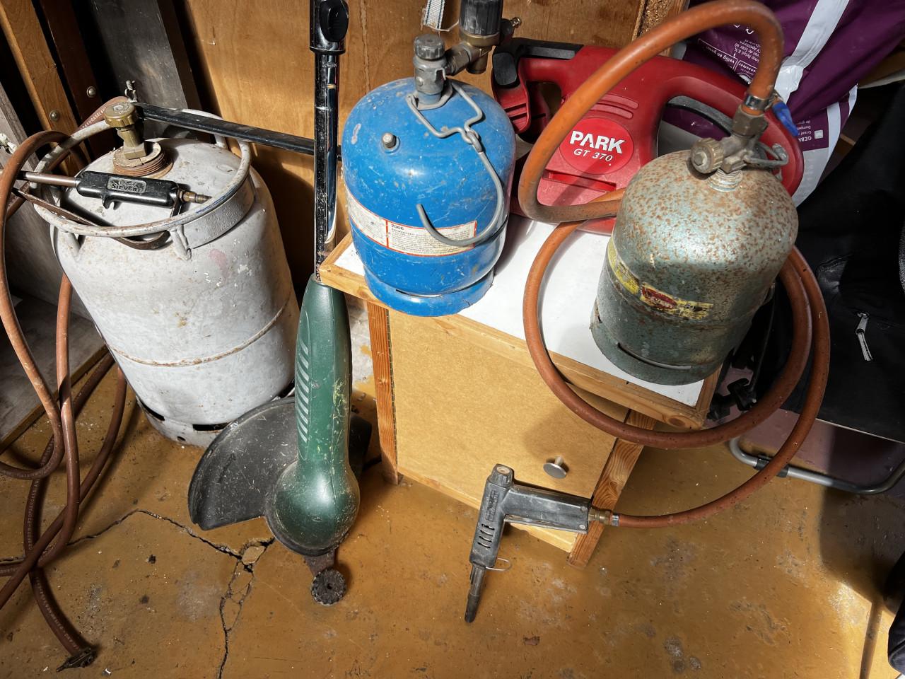 E-bike: Dutch id  + mountainbike + gereedschap etc.