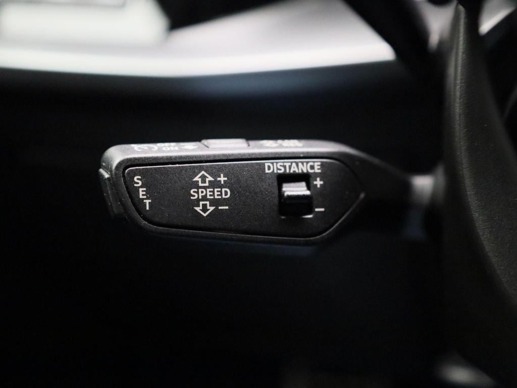 Audi A3 sportback 30 tfsi s edition | automaat | 2x s-line | vlak stuur | n