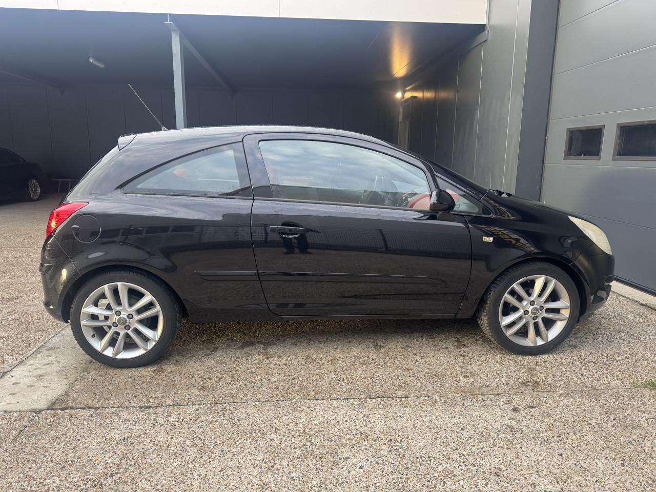 Opel Corsa 1.4 16V 66KW 3DRS 2008 Zwart Airco Apk Cruise Nap