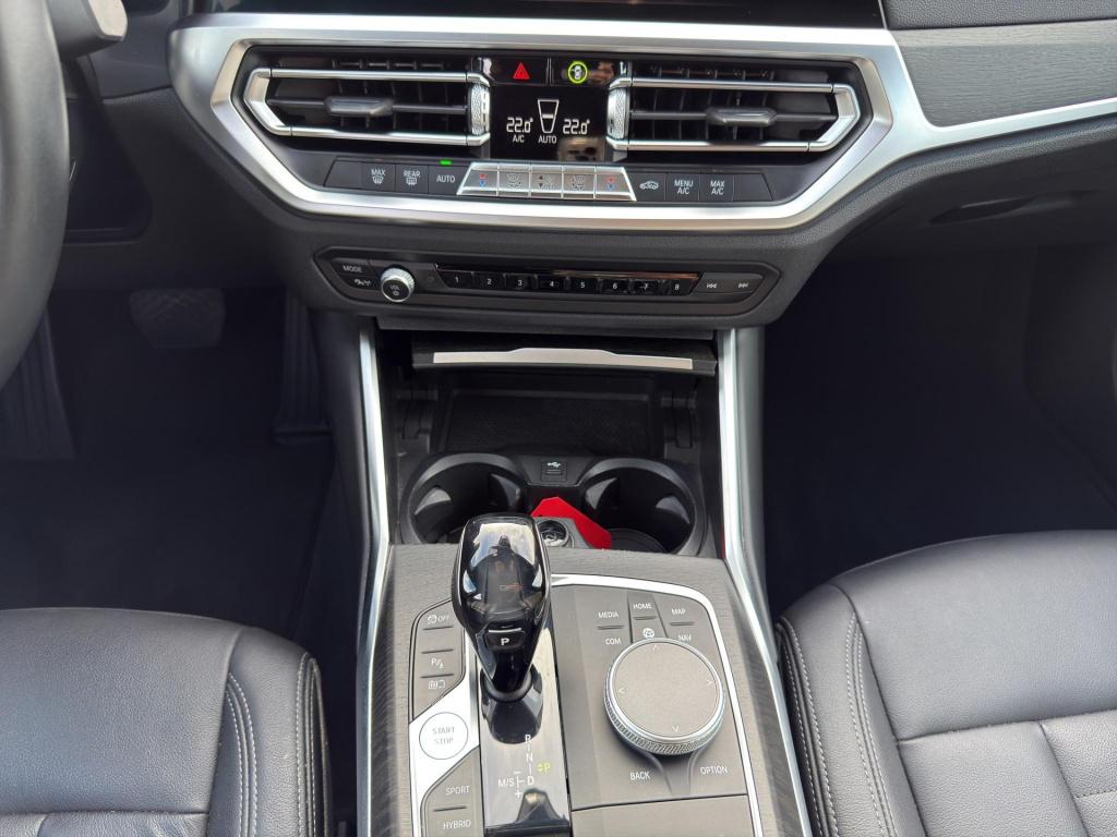 BMW 3-serie 330e m-sport | leer | camera | led | 19"|