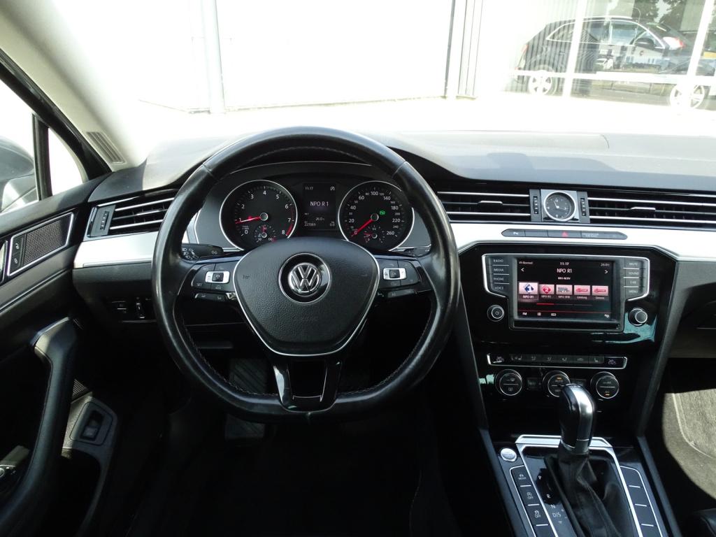Volkswagen Passat variant 2.0 tsi highline 211pk automaat | el. trekhaak | 