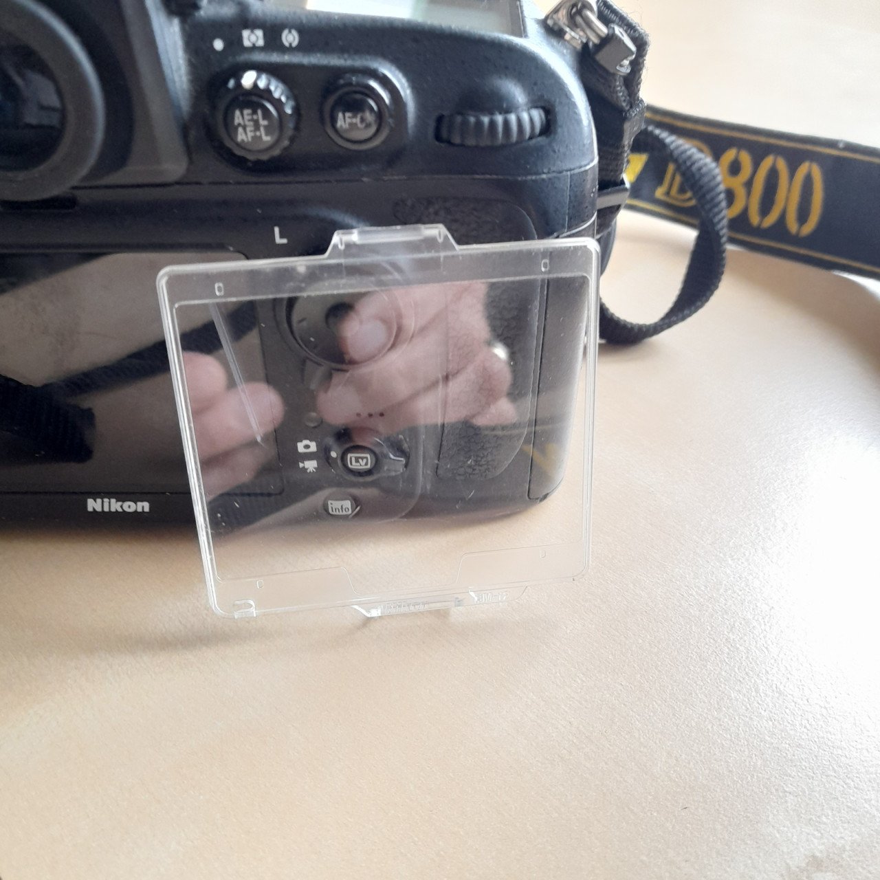 Nikon D800 (26600 clicks)