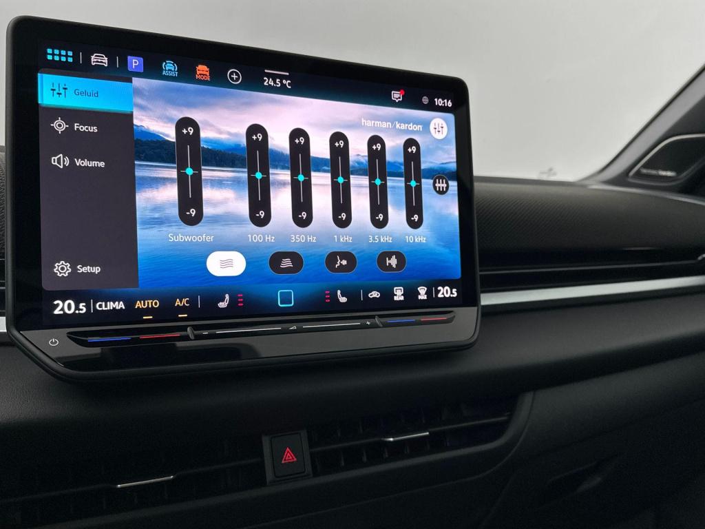 Volkswagen T-roc r-line first edition 1.5 etsi 110 kw / 150 pk suv