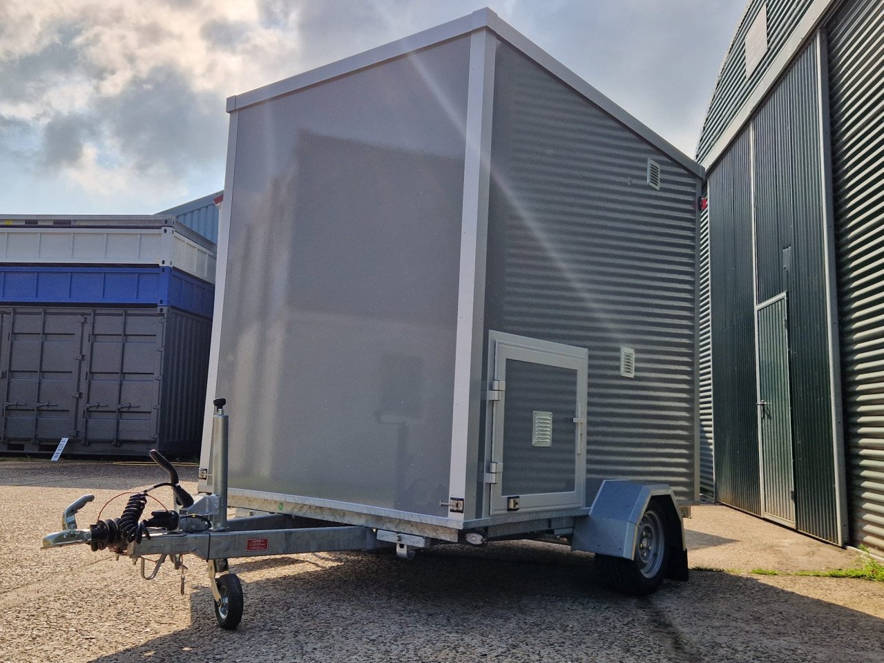 Mobiele badkamer / nooddouche / tijdelijke douche te huur