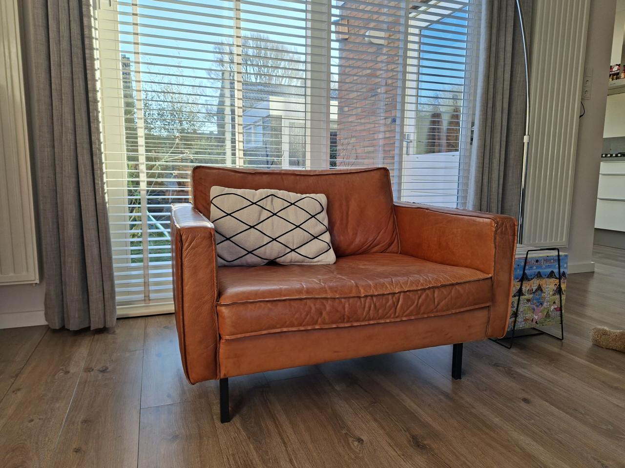 Leren bank (evt. + bijpassende loveseat).