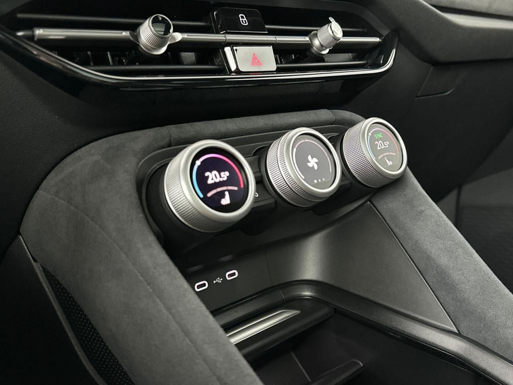 Skoda Kodiaq sportline business 1.5 tsi phev 150 kw / 204 pk su