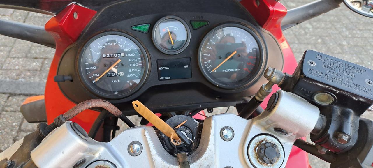 Suzuki GSX 750 F Verkocht