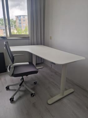 Bureau hoogte verstelbaar met bureaustoel