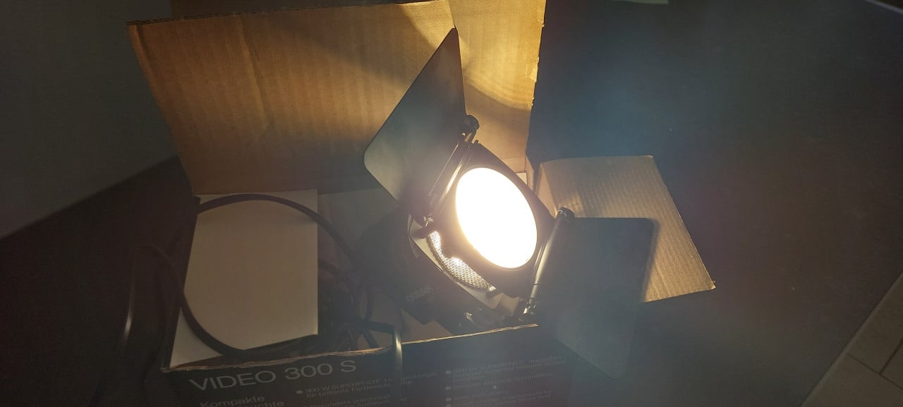 Osram videolamp 300S met kleppen