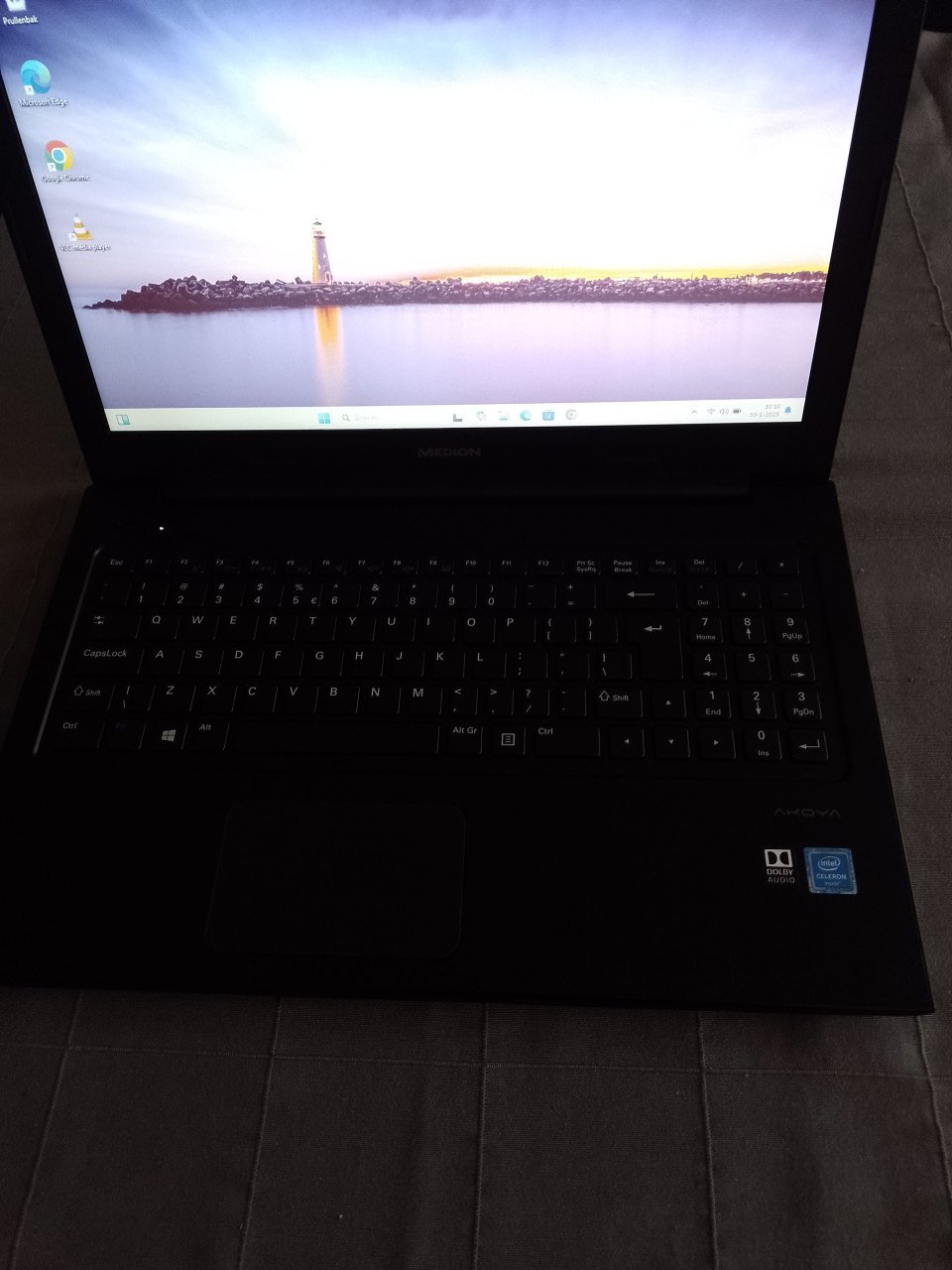 Medion Akoya-W11-SSD-Office2019-WiFi-Webcam-HDMI-Prima Accu