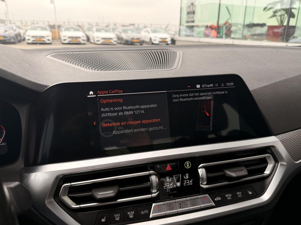 BMW 3-serie 320i high executive edition | head-up | led | leder | hifi | ac