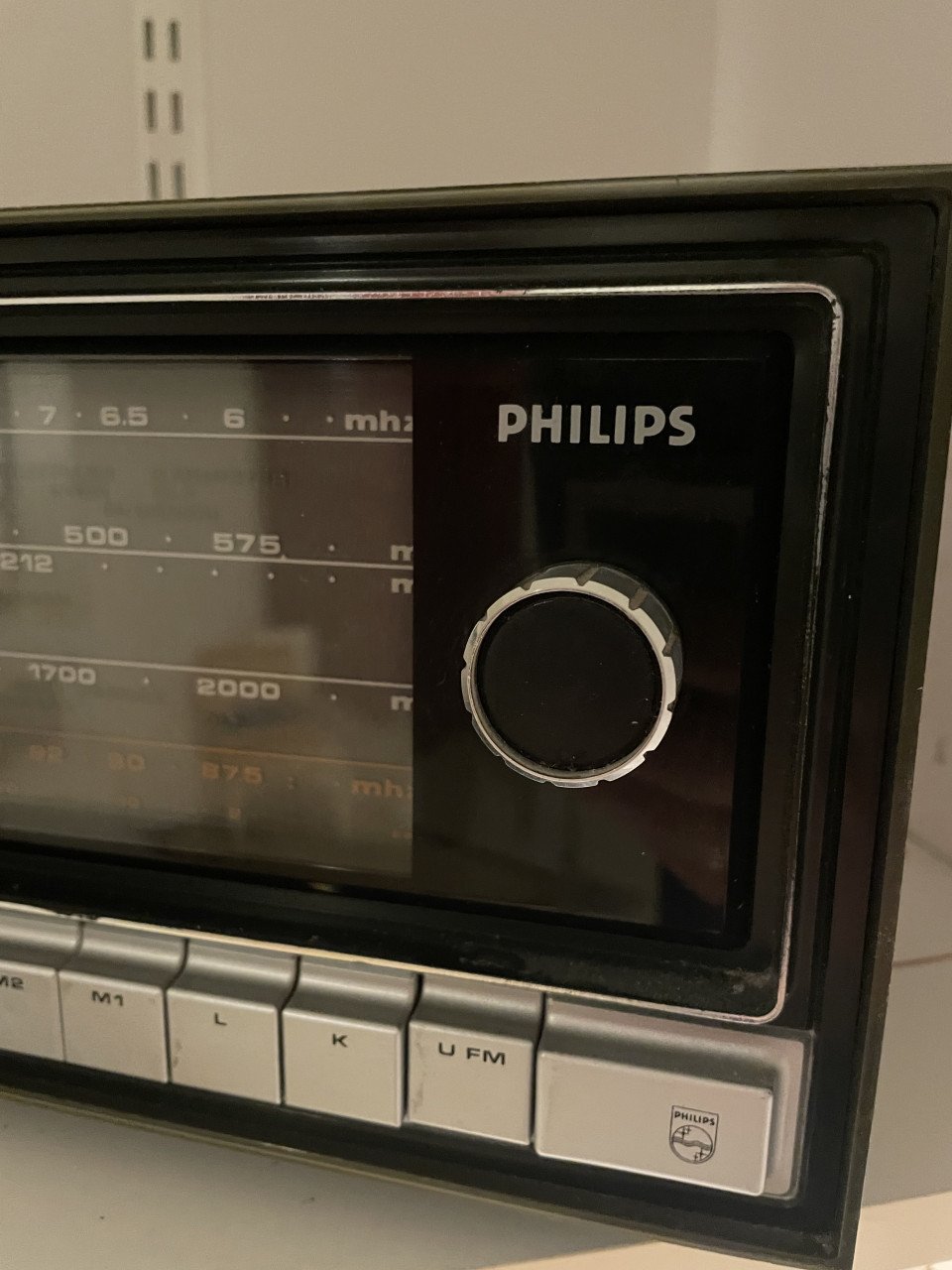 Vintage Philips tafel radio 22RB212