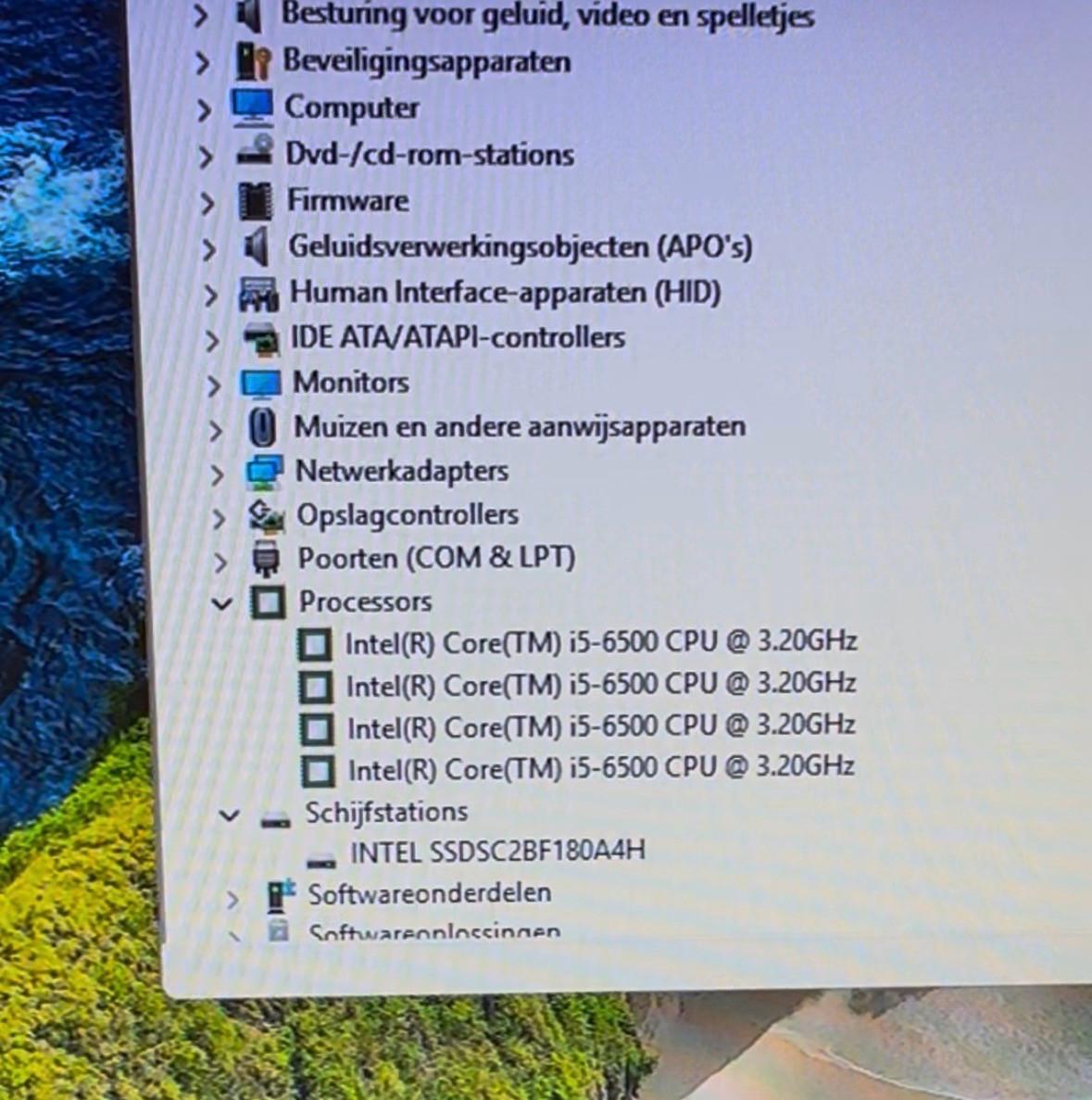 Desktop PC set Core i5 / 8GB ram/Windows11 / SSD 180GB