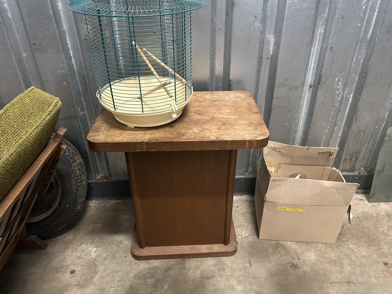 Brocante; rotan stoeltje, rookstoel, etc