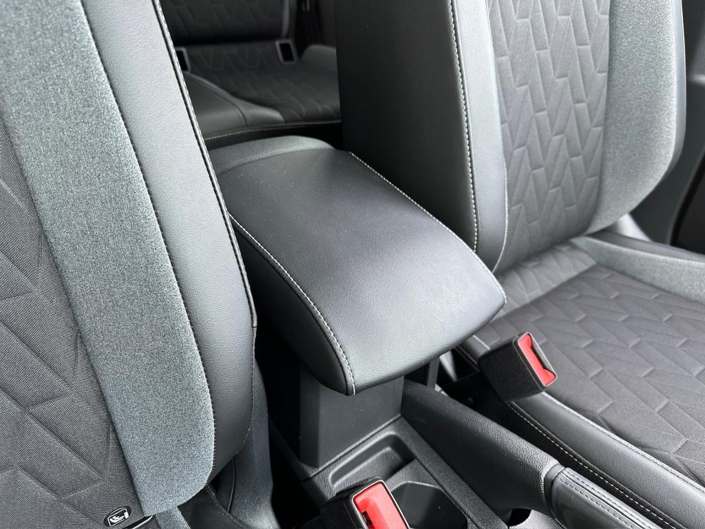 Volkswagen T-cross 1.0 tsi goal | navi | climate | led | stoelverwarming | 