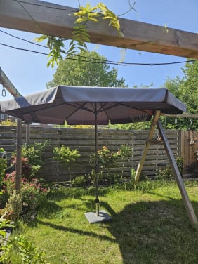 Parasol inclusief zware voet