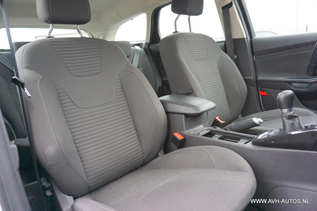 Ford Focus wagon 1.0 titanium