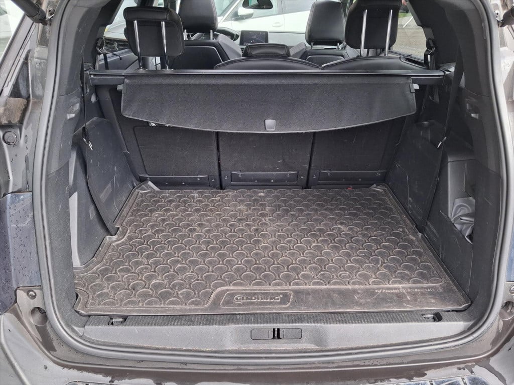Peugeot 5008 1.2 pt 130pk s&s gt-line 7p navigatie | trekhaak | apple carpl