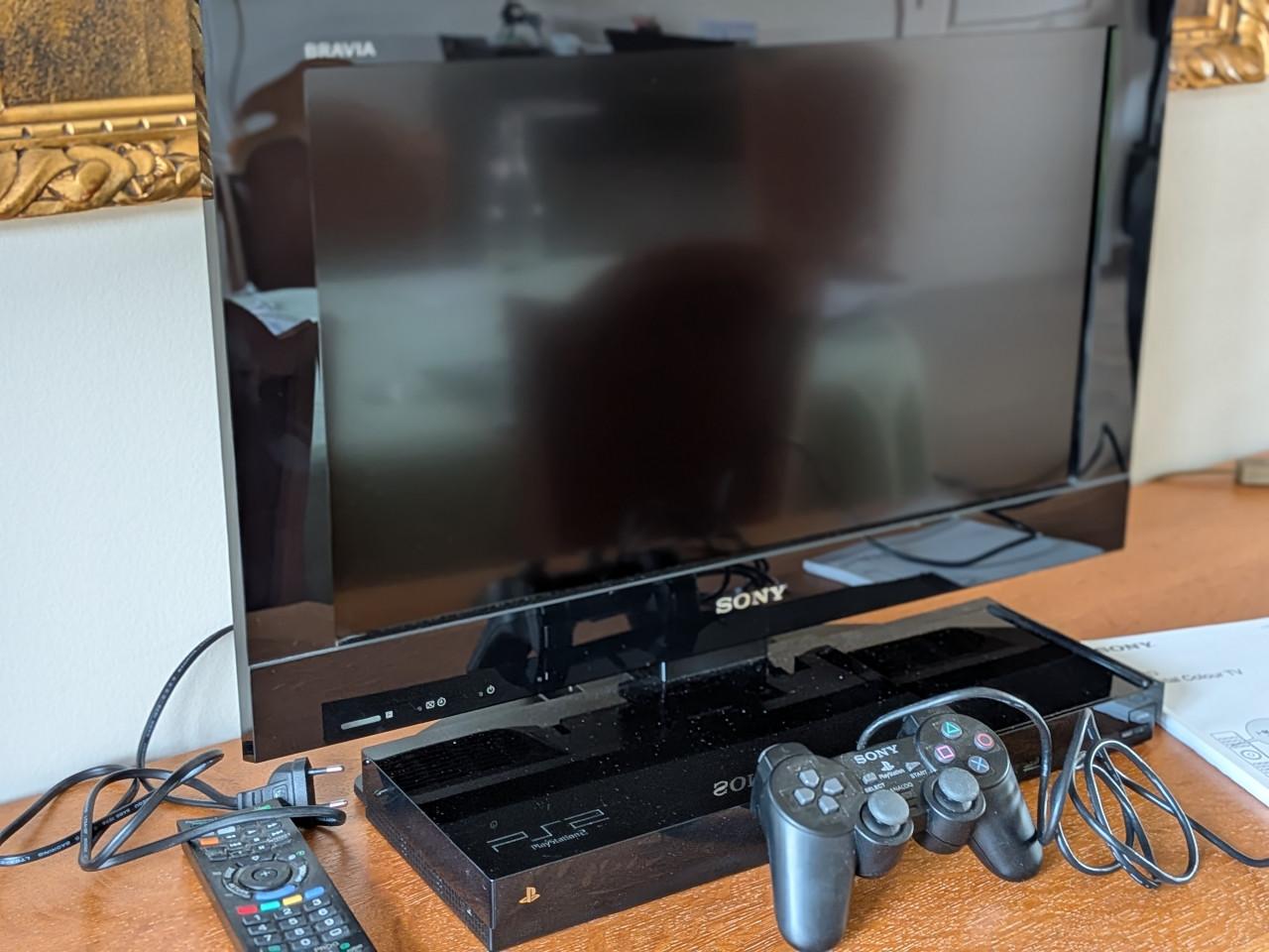Sony TV+Playstation2 KDL-22PX300