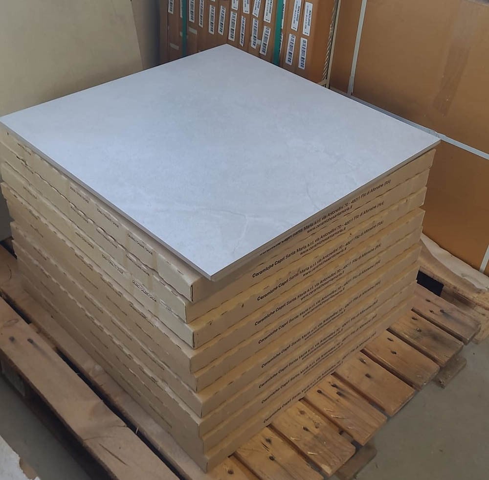 3030-236 Ca 5.76 m² ivoor tegels, 60x60 cm, van € 42,96 per m² voor