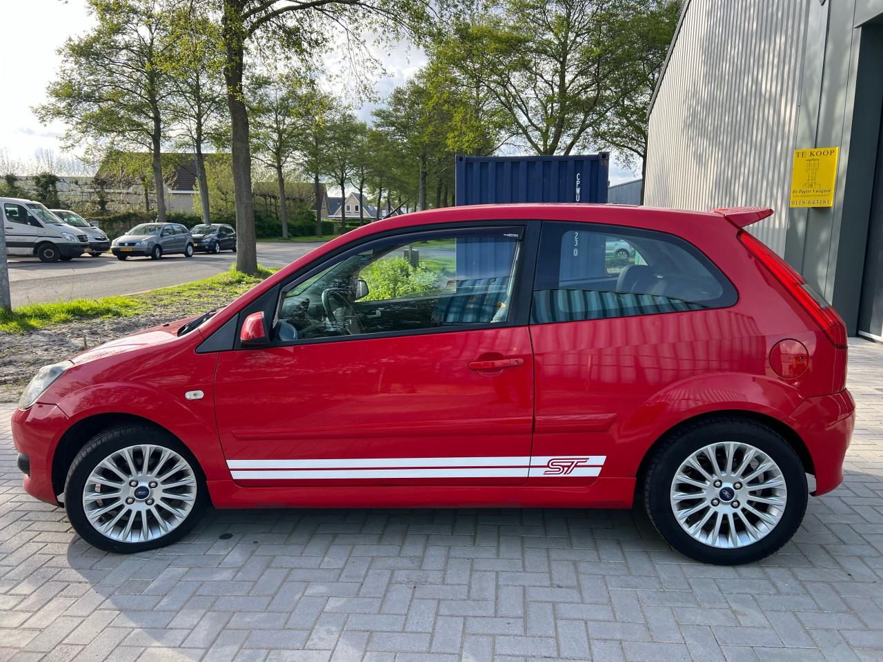 Ford Fiesta 2.0-16V ST 150PK 143.957KM