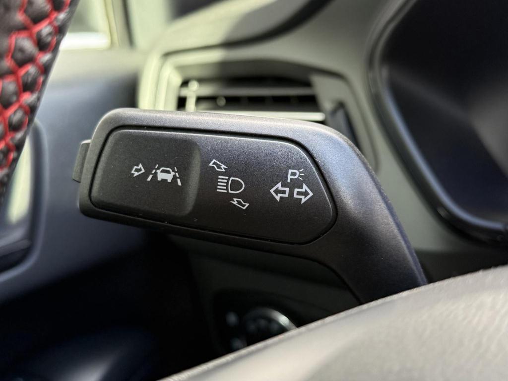 Ford Focus 1.0 ecoboost hybrid st line x mhev garantie t/m 11-02-2029