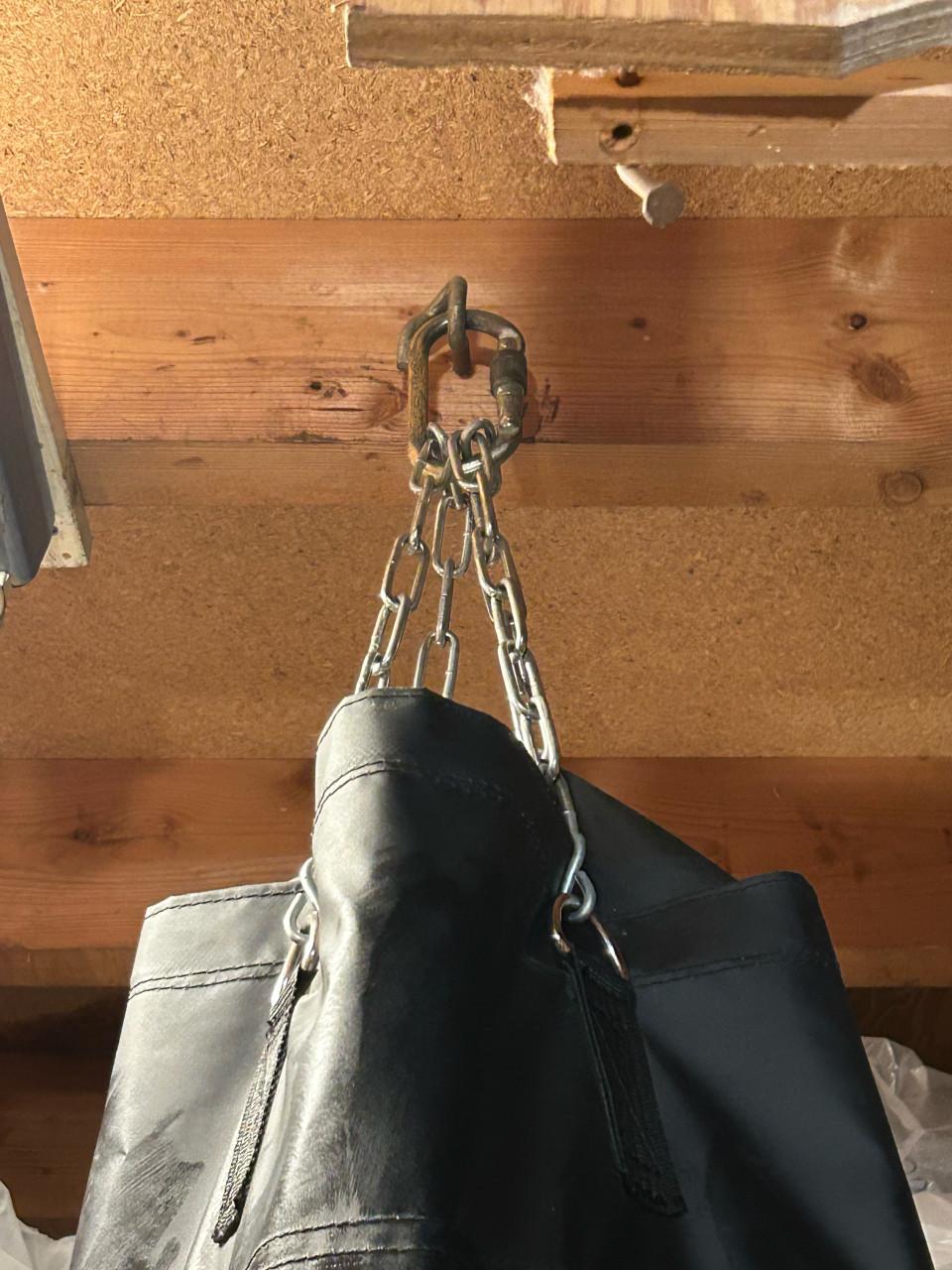 Grote bokszak / bokszak 150+ cm met stevige ketting – zwart