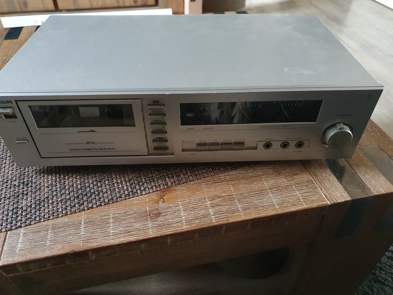 Mooi vintage metalen/zilver Philips F6121 Stereo Cassette Deck....