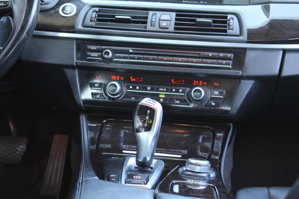 BMW 5 Serie 535xi high executive | m pakket | schuifdak | leder |