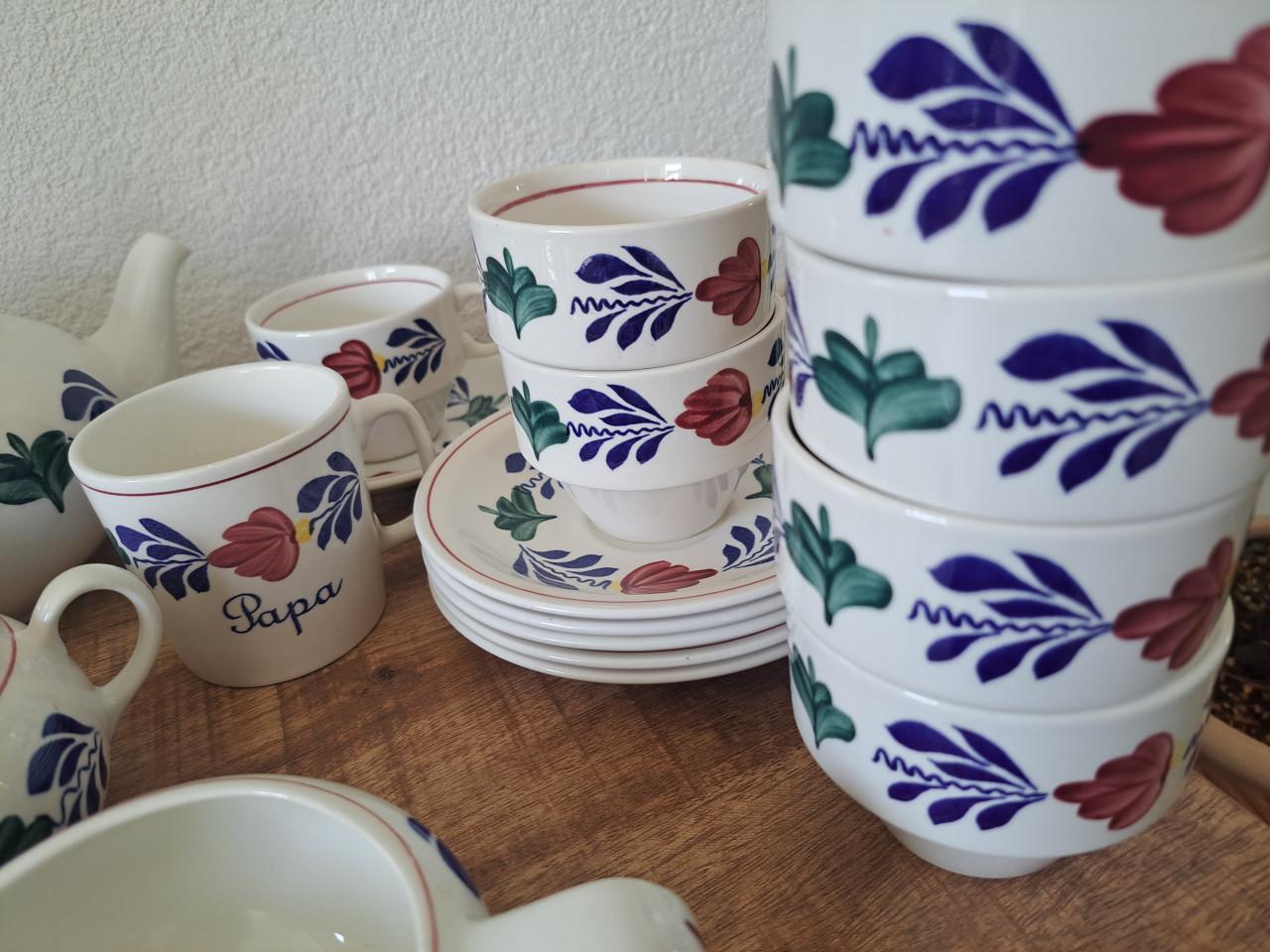 Boerenbond ( thee) set ziet  er nog heel netjes uit