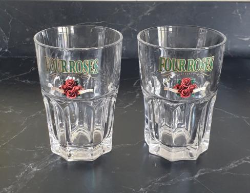 Set van 2 orginele "Four Roses" Bourbon Glazen