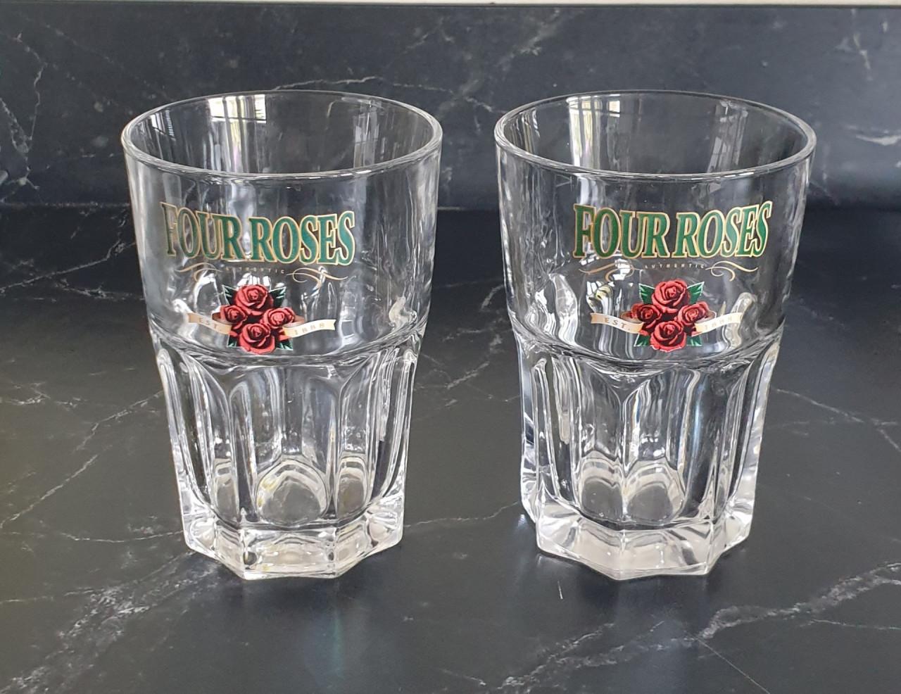 Set van 2 orginele "Four Roses" Bourbon Glazen