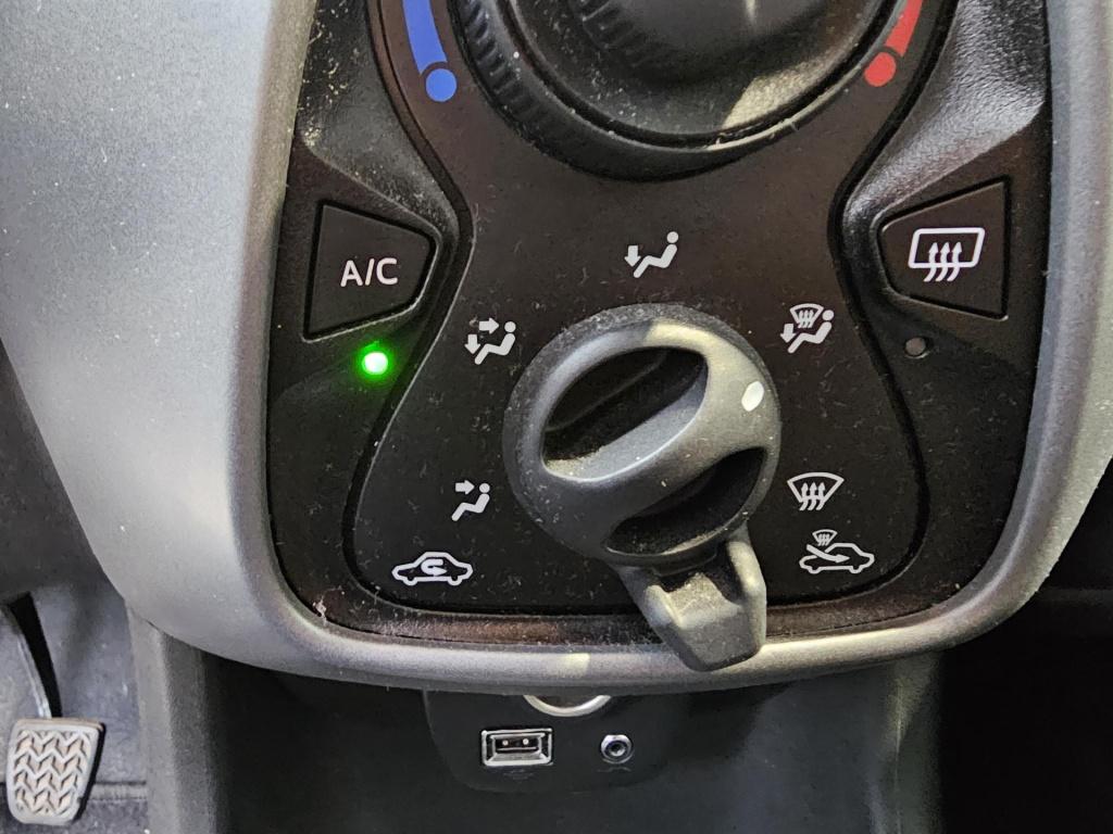 Toyota Aygo 1.0 vvt-i x-play limited
