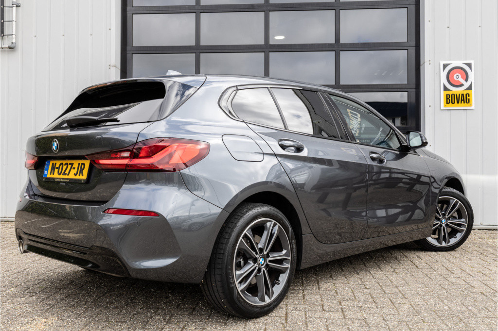 BMW 1 Serie 118i sport line business edition ✅shadowline✅nav✅getint glas