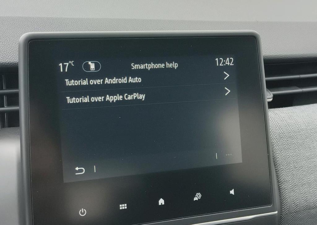 Renault Clio 1.6 e-tech full hybrid 145 techno