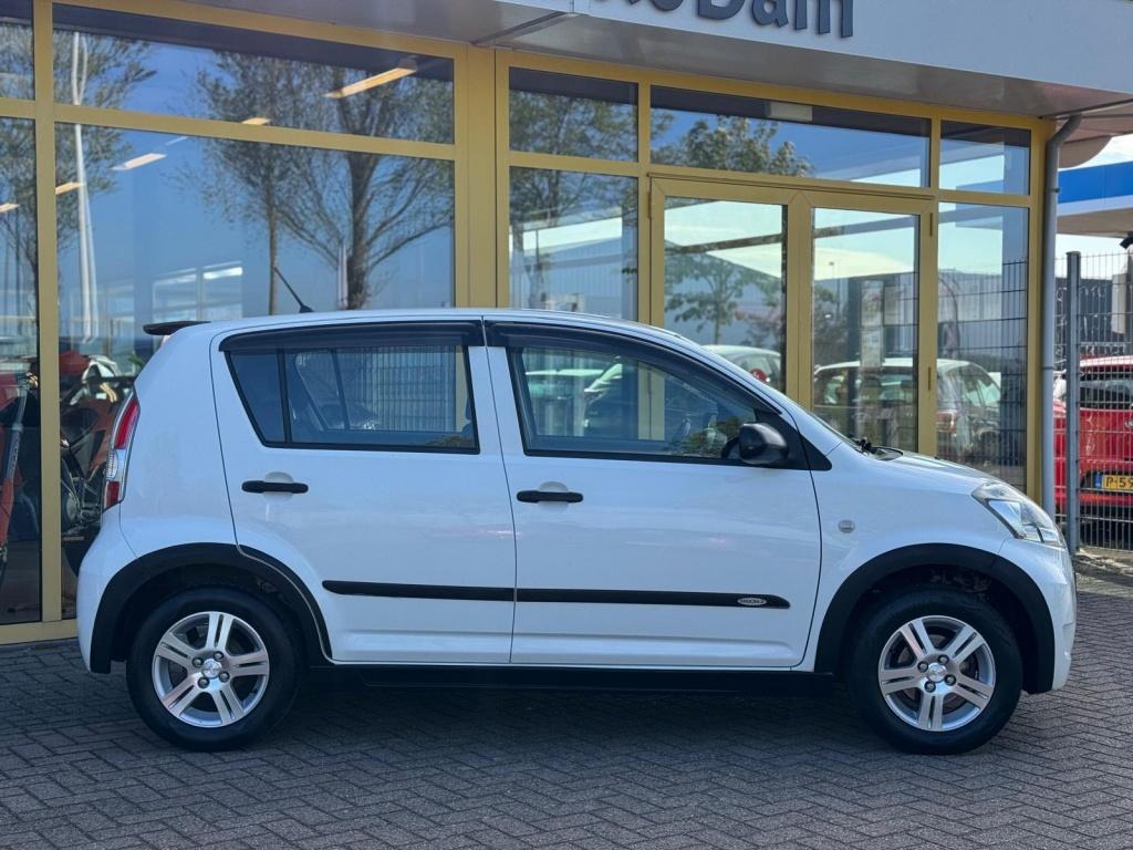 Daihatsu Sirion 2 1.0-12v slim