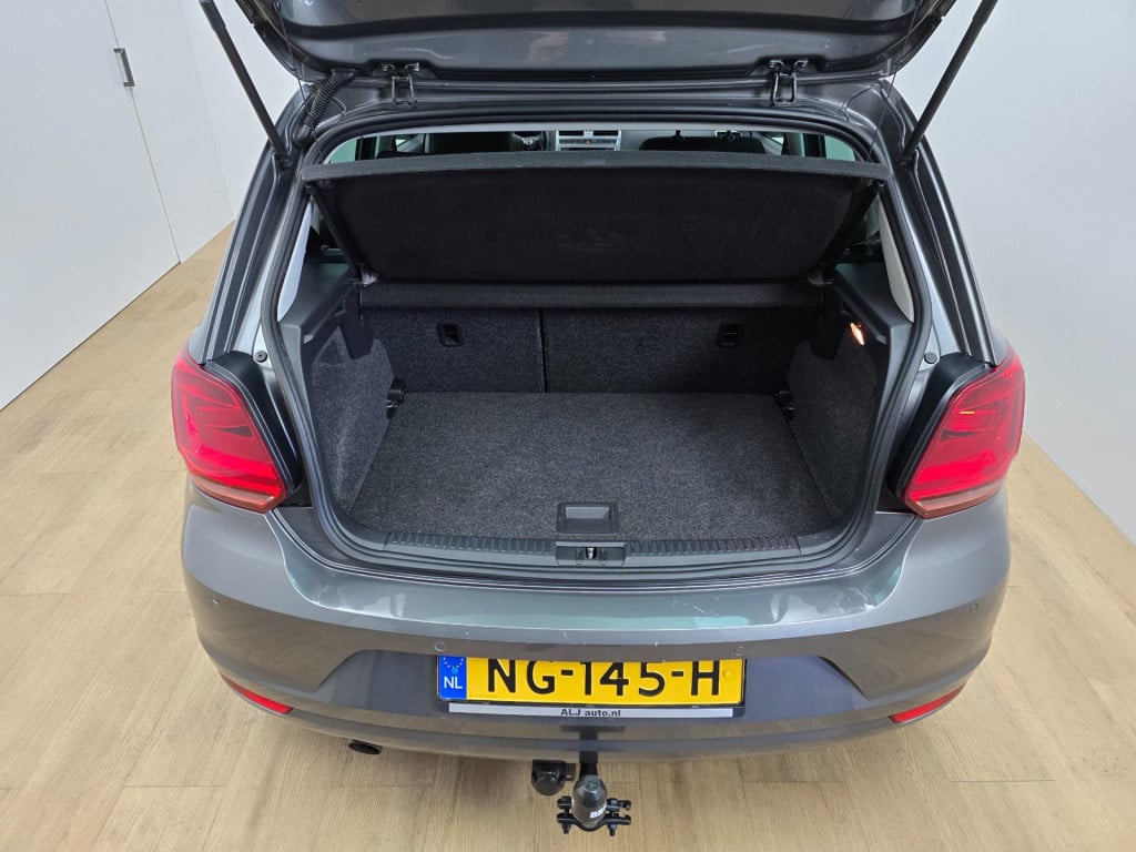 Volkswagen Polo occasion 1.2 tsi highline automaat met trekhaak en cruiseco