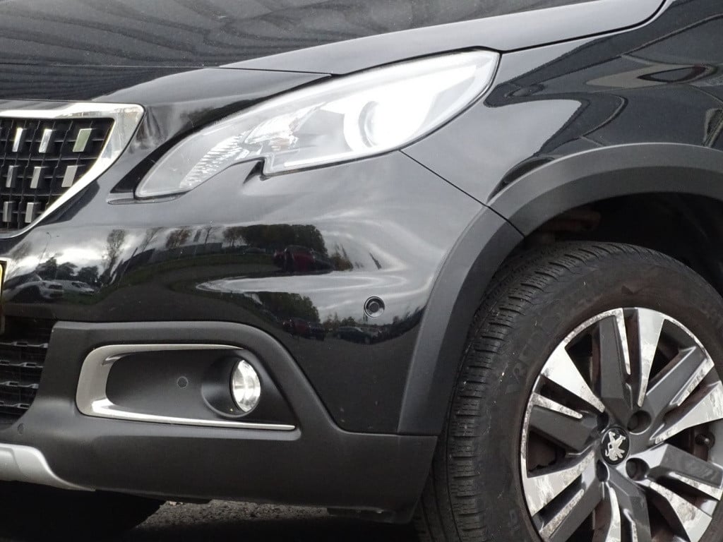 Peugeot 2008 1.2 puretech gt-line | pano | trekhaak | bluetooth | navi