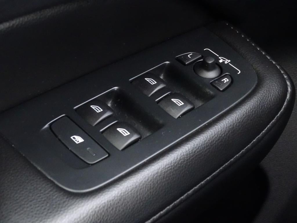 Volvo V60 2.0 b3 momentum advantage | led | stoel-stuurverwarming