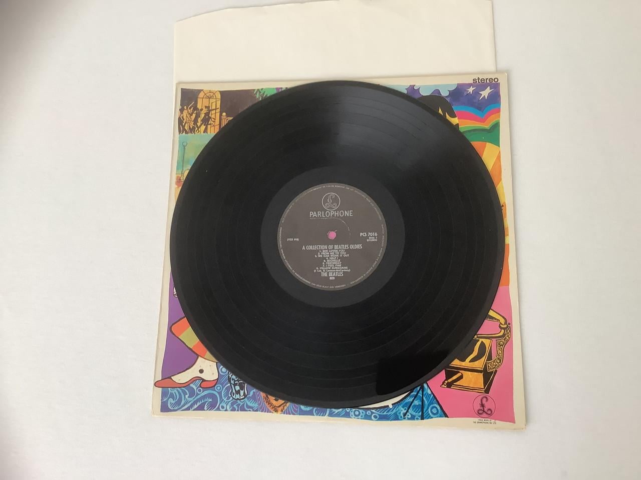 LP - A Collection of Beatles Oldies - 1963 t/m 1966