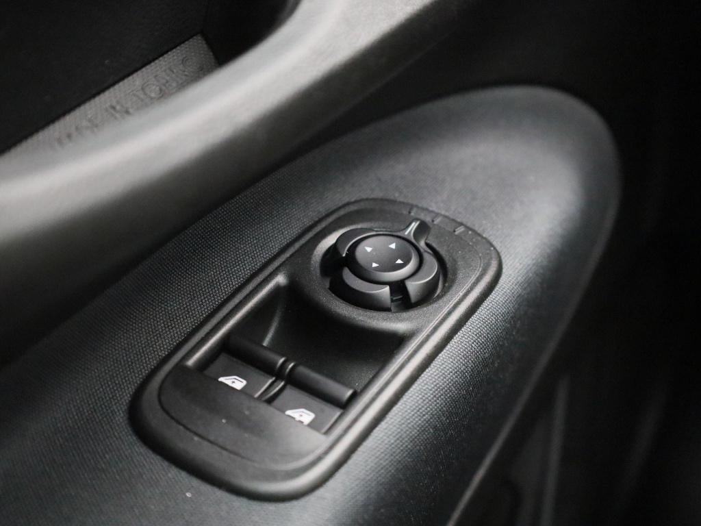 Fiat 500e icon 42 kwh | panoramadak | apple carplay / android auto | climat