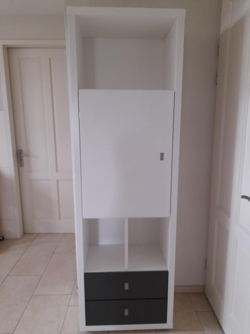 4 X Prachtige XOOON kasten 40 x 65 x 208 ( in goede nette staat)