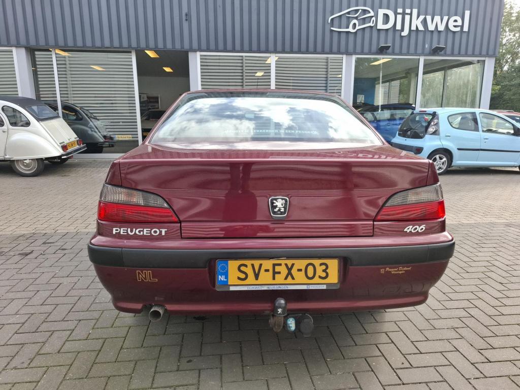 Peugeot 406 2.0i 16v st 1e eigenaar! airco/lmv/trekhaak